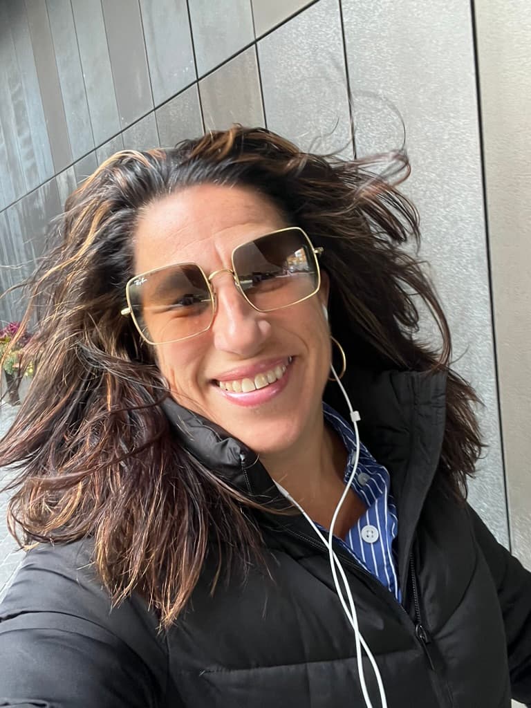 Michelle - Professional Options Trader, Educator, and Apps Builder